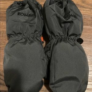 KOMBI Toddler Mittens & Joe Fresh Toddler Mittens
